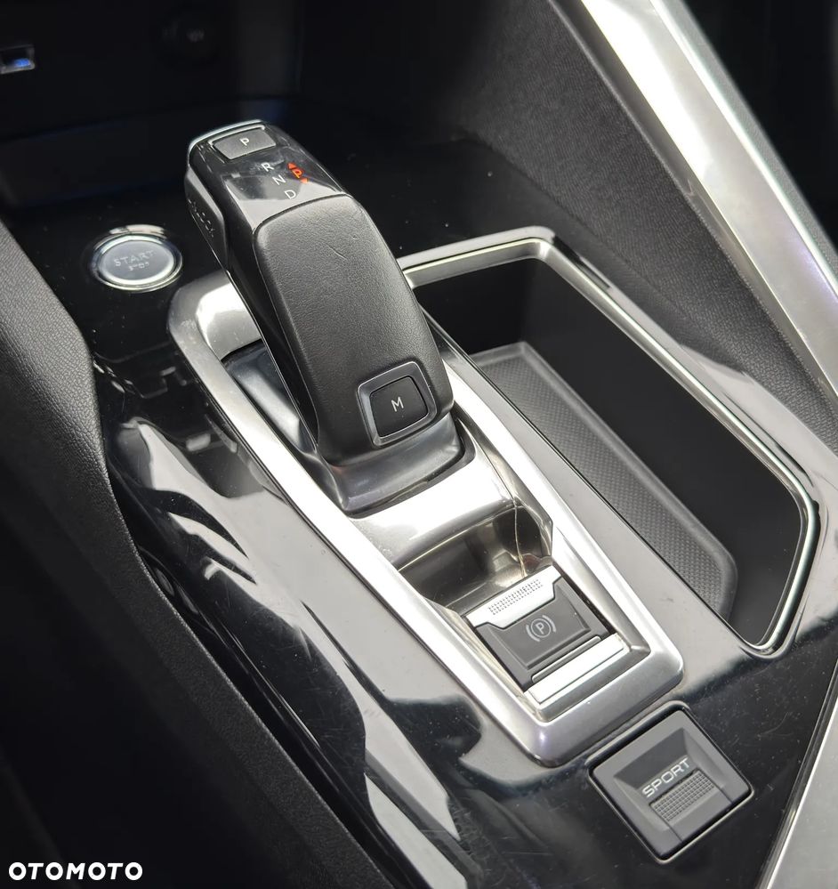 Peugeot 3008 THP 165 EAT6 Stop & Start Active - 25