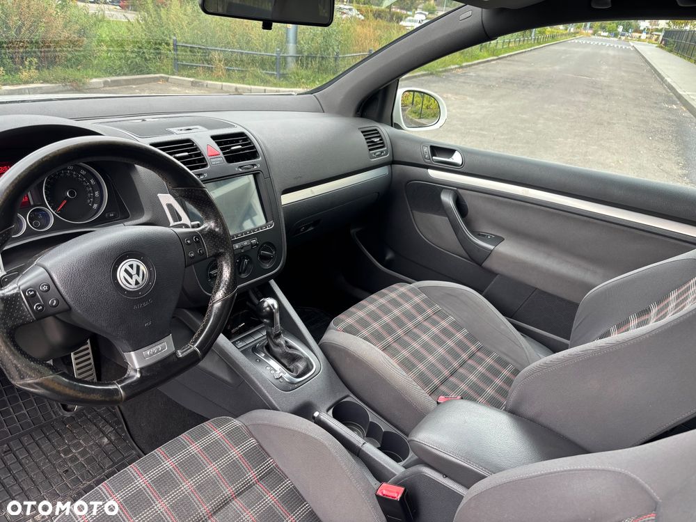 Volkswagen Golf 2.0 TSI GTI DSG - 14