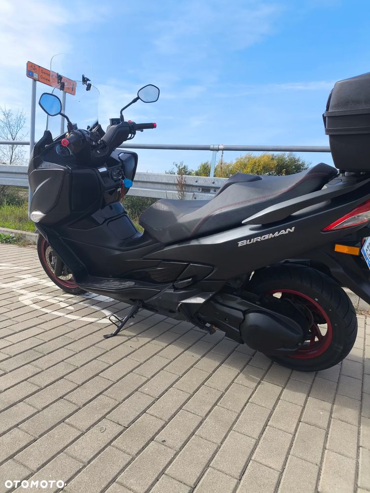 Suzuki Burgman - 4
