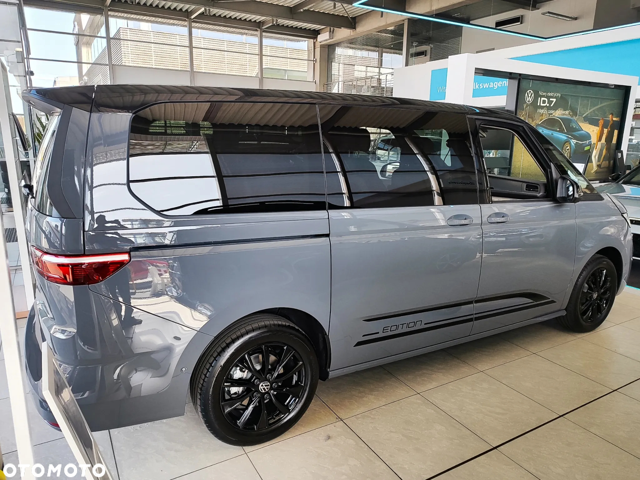 Volkswagen Multivan 2.0 TDI L2 Edition DSG - 3