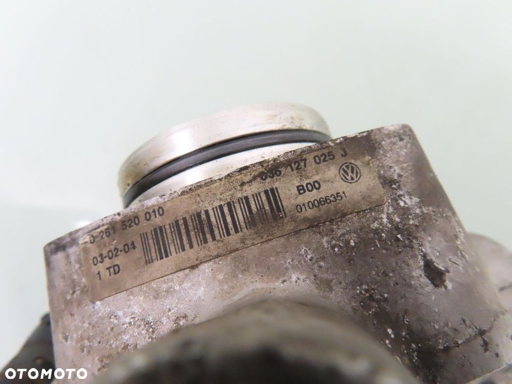 POMPA WYSOKIEGO CIŚNIENIA VW GOLF IV 1.6 FSI 0261520010 036127025J - 2