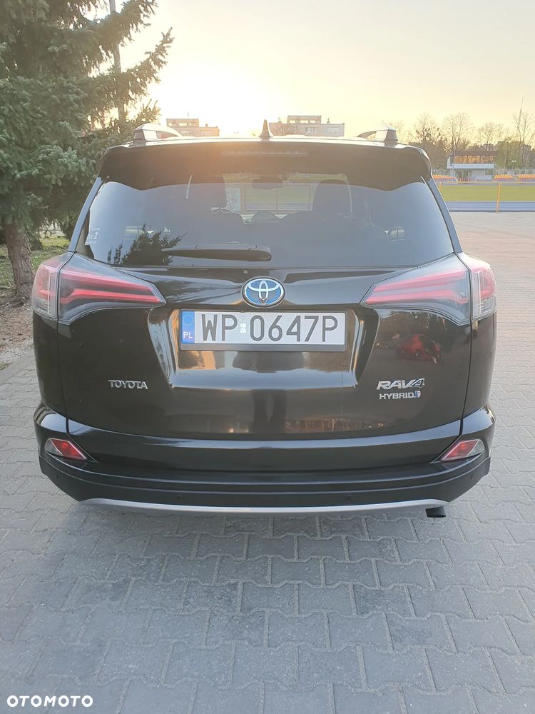 Toyota RAV4 - 6