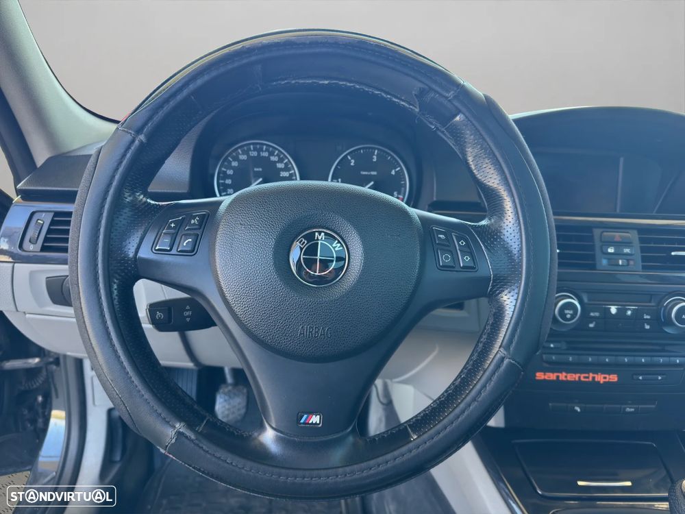 BMW 320 d Luxury Line - 9