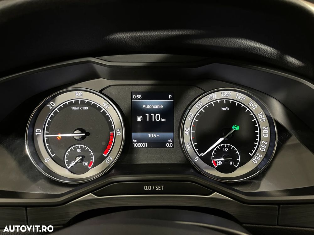 Skoda Superb 2.0 TDI DSG Ambition - 25