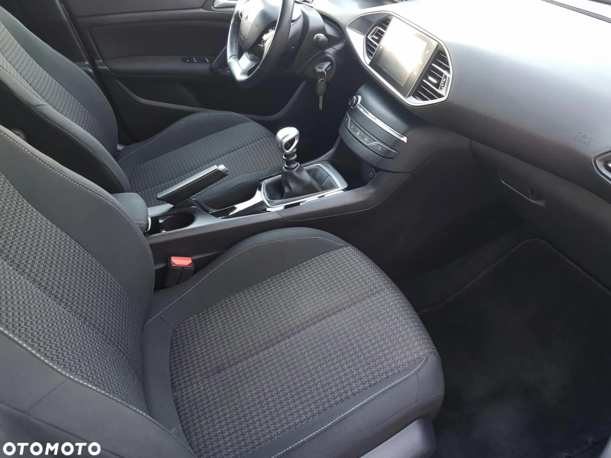 Peugeot 308 - 16