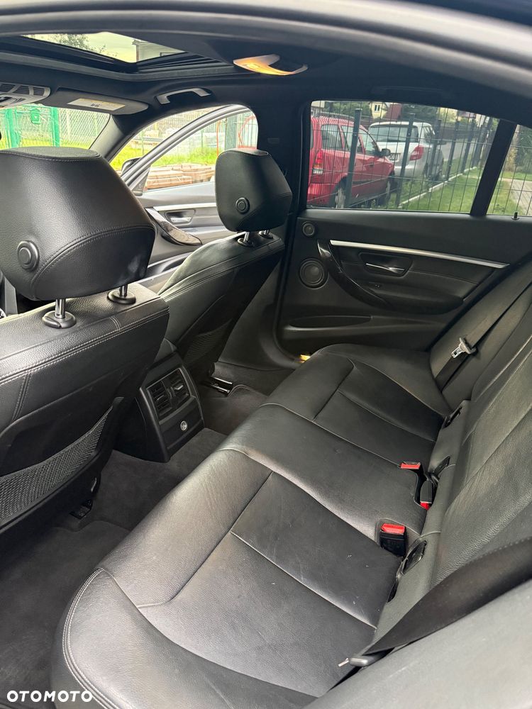 BMW Seria 3 340i xDrive M Sport Sport - 8