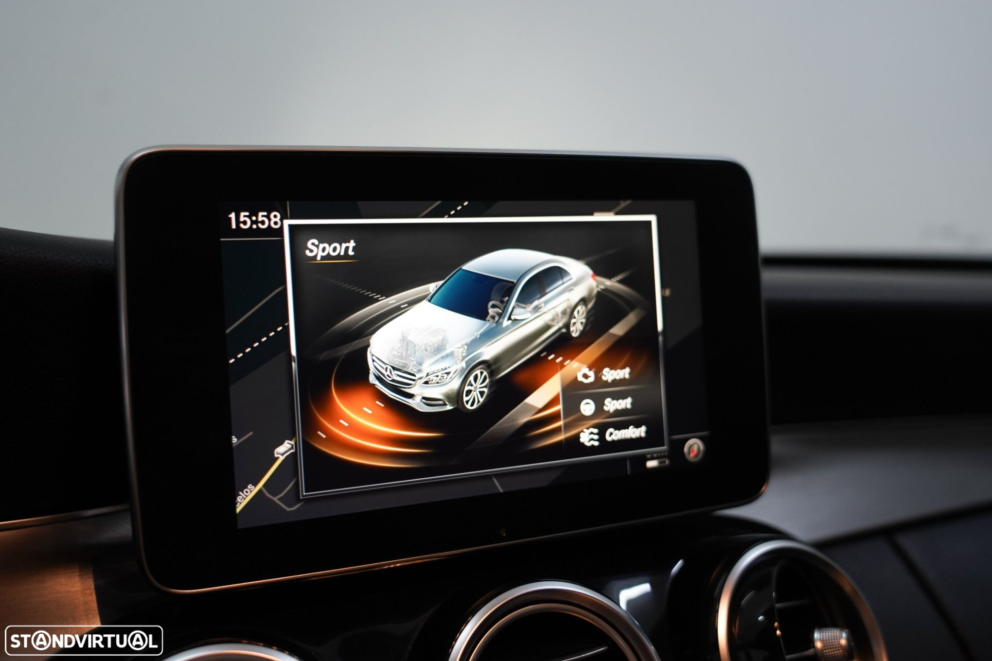 Mercedes-Benz C 300 BlueTEC Hybrid AMG Line - 11