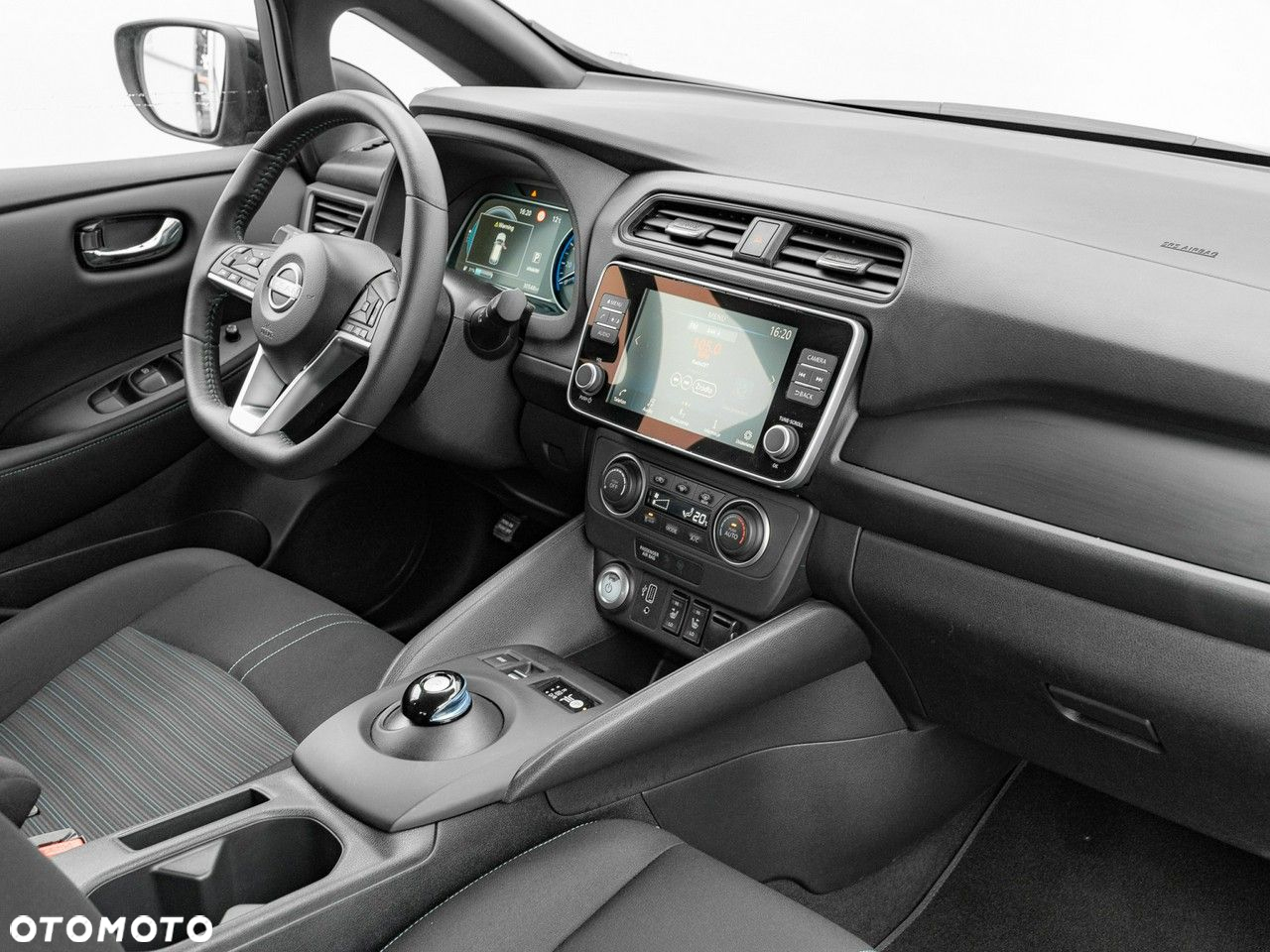 Nissan Leaf - 32