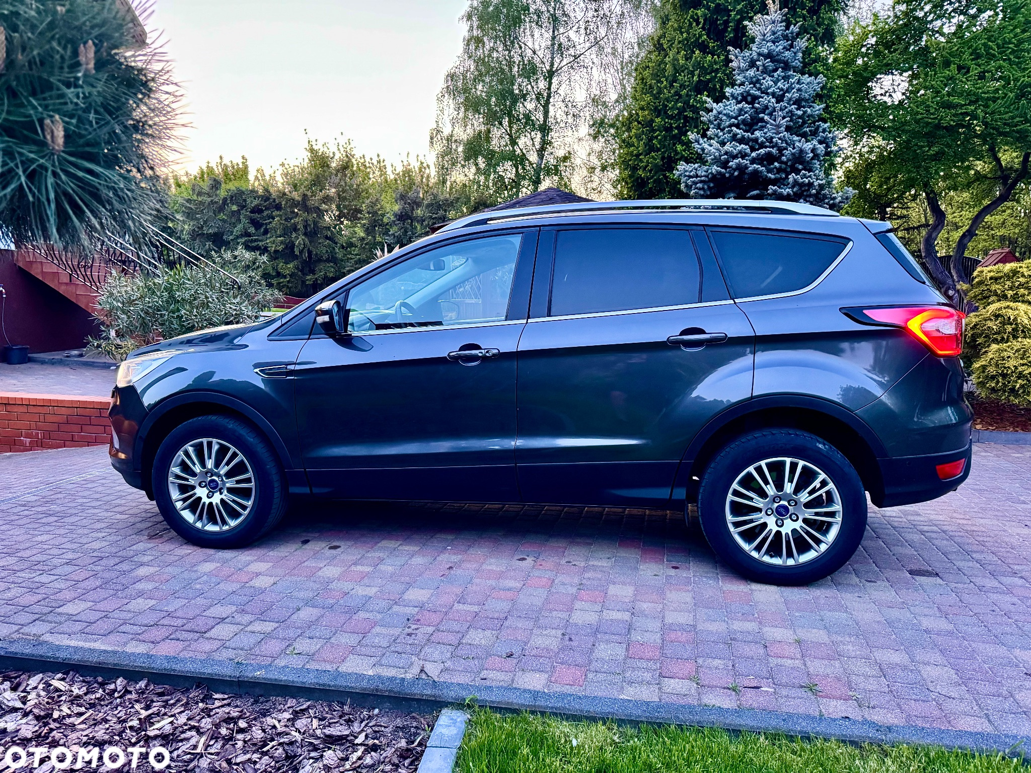 Ford Kuga 1.5 EcoBoost 4x4 Titanium - 6