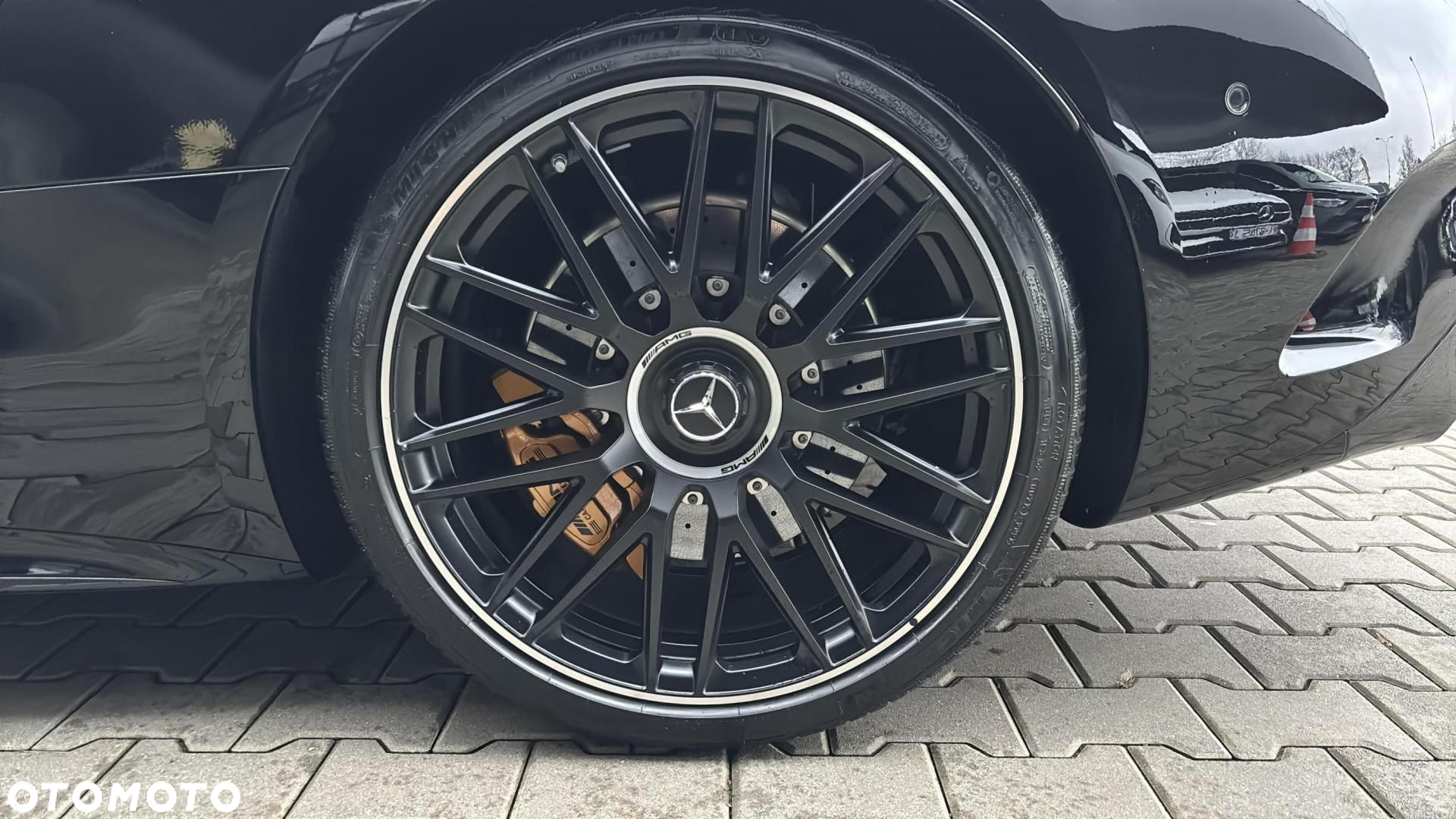 Mercedes-Benz SL - 16