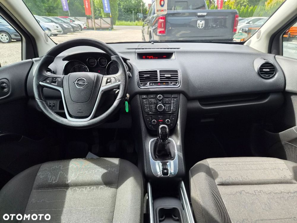Opel Meriva - 8