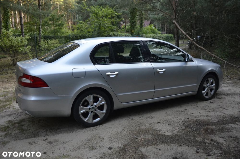 Skoda Superb 2.0 TDI Active - 4