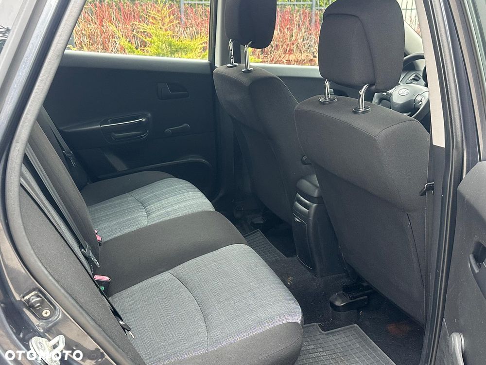 Kia Ceed 1.6 CRDi 90 Vision - 13