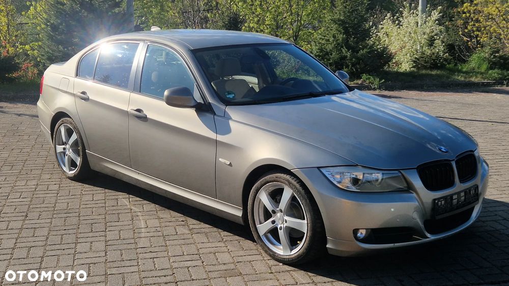 BMW Seria 3 320i - 2