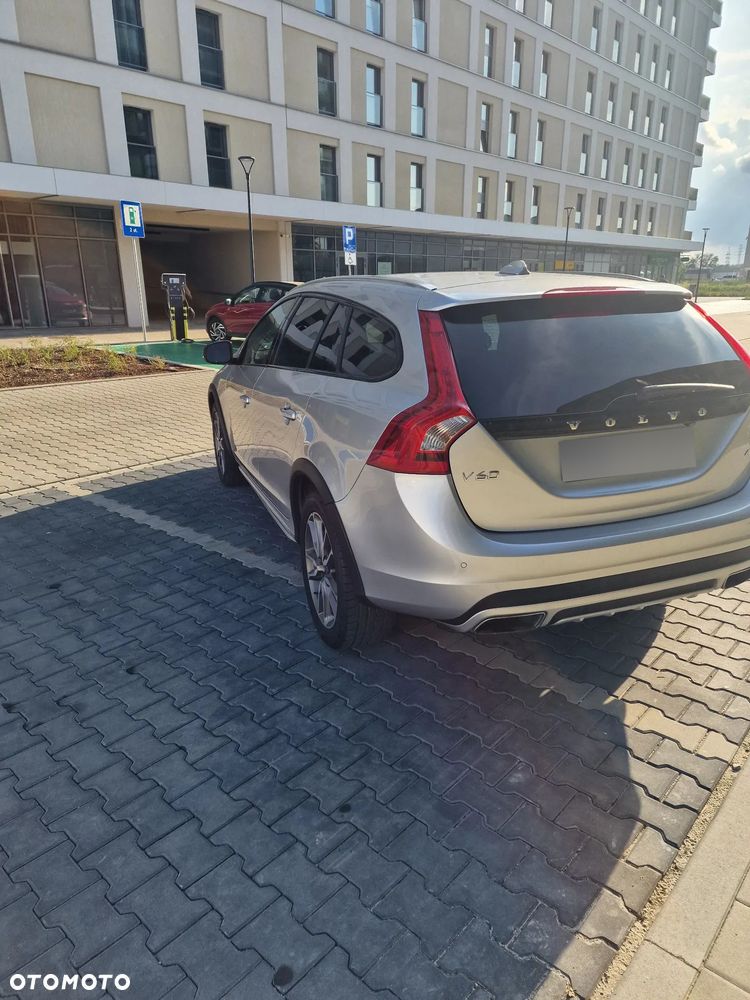 Volvo V60 Cross Country T5 Geartronic Momentum - 6