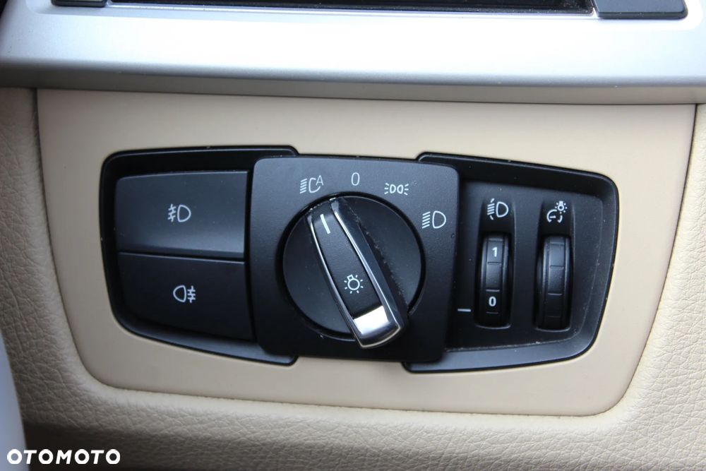 BMW Seria 3 - 25