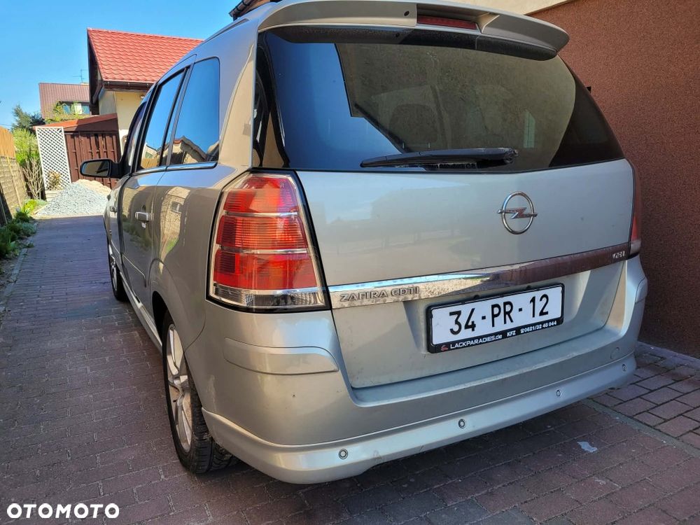 Opel Zafira - 4