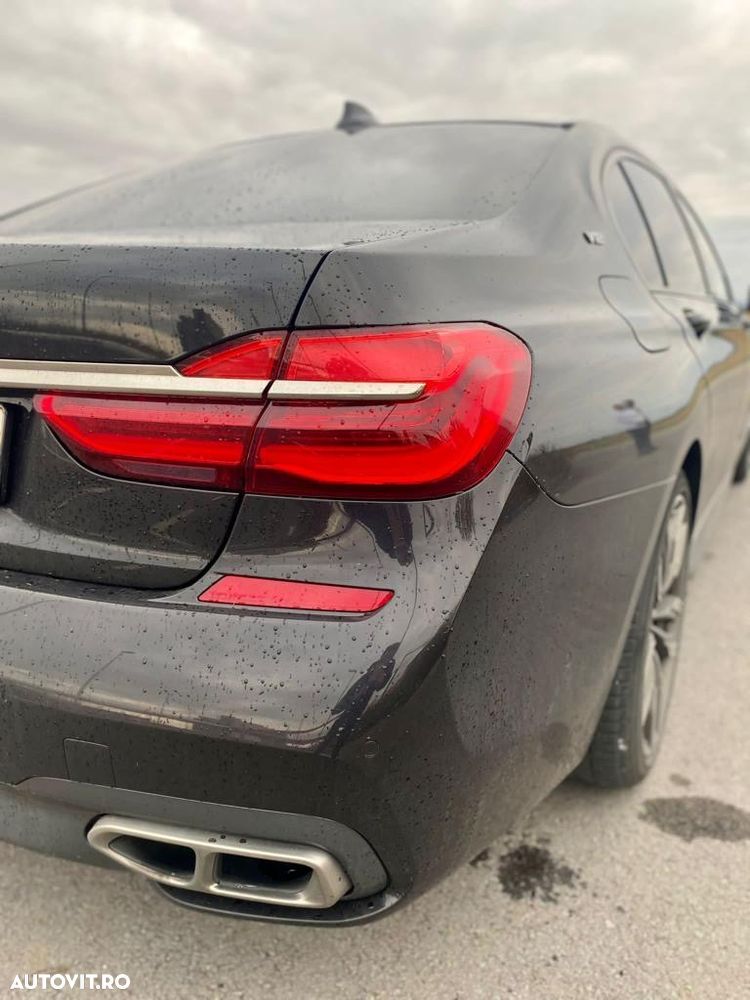 BMW M7 M760Li xDrive - 6