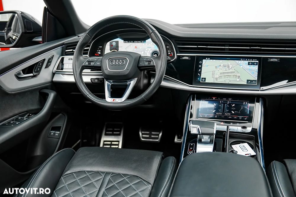 Audi Q8 55 TFSIe quattro tiptronic - 8