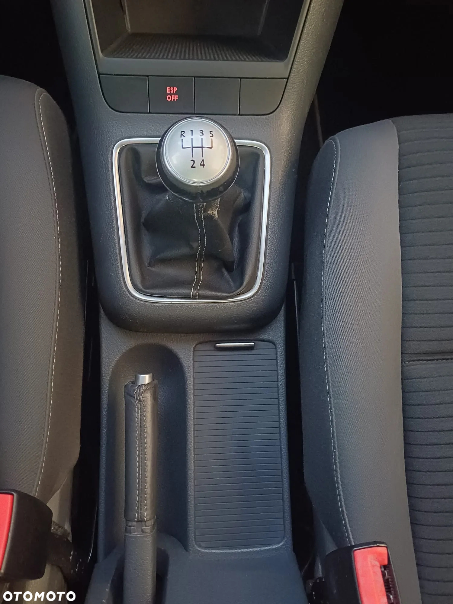 Volkswagen Golf Plus 1.9 TDI DPF Tour - 20