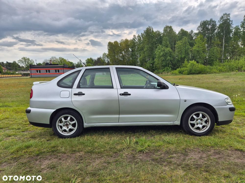 Seat Ibiza 1.4 16V Entry - 13