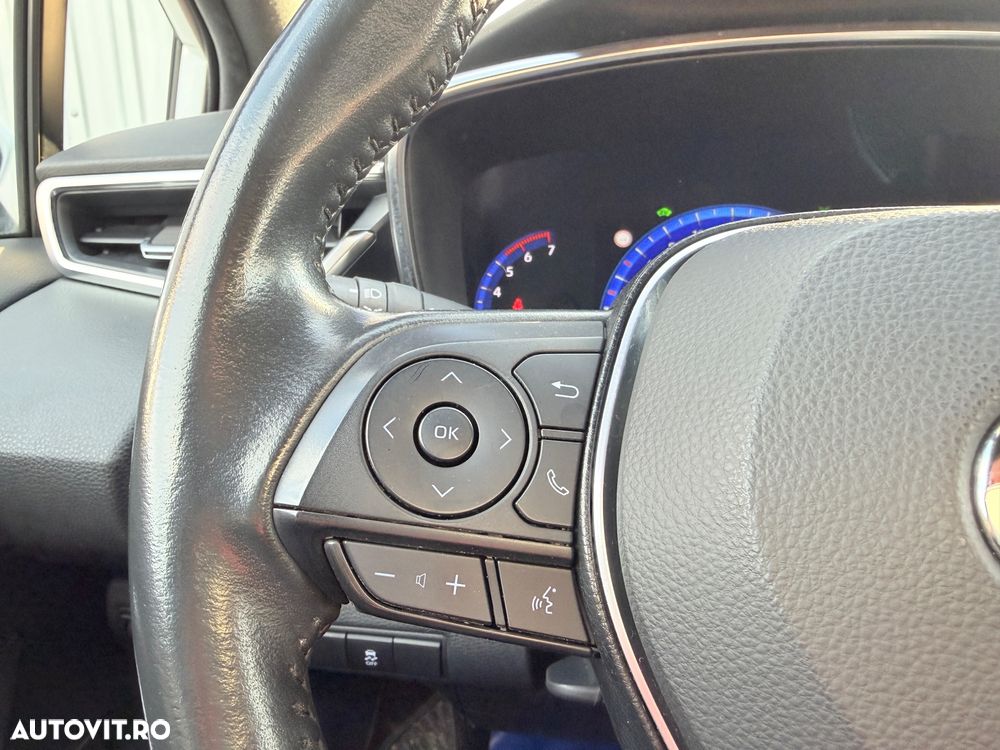 Toyota Corolla 1.8 HSD Dynamic - 25