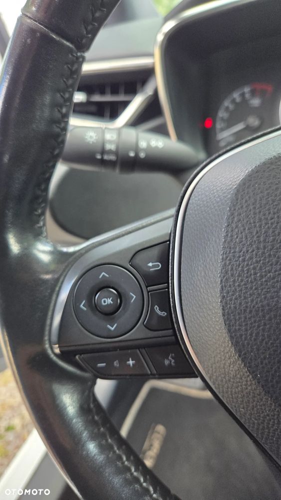 Toyota Corolla 1.8 Hybrid Business Edition - 21