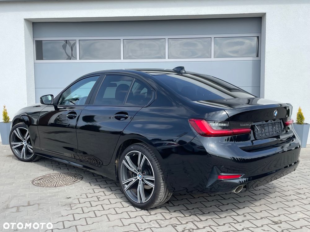 BMW Seria 3 318d - 4