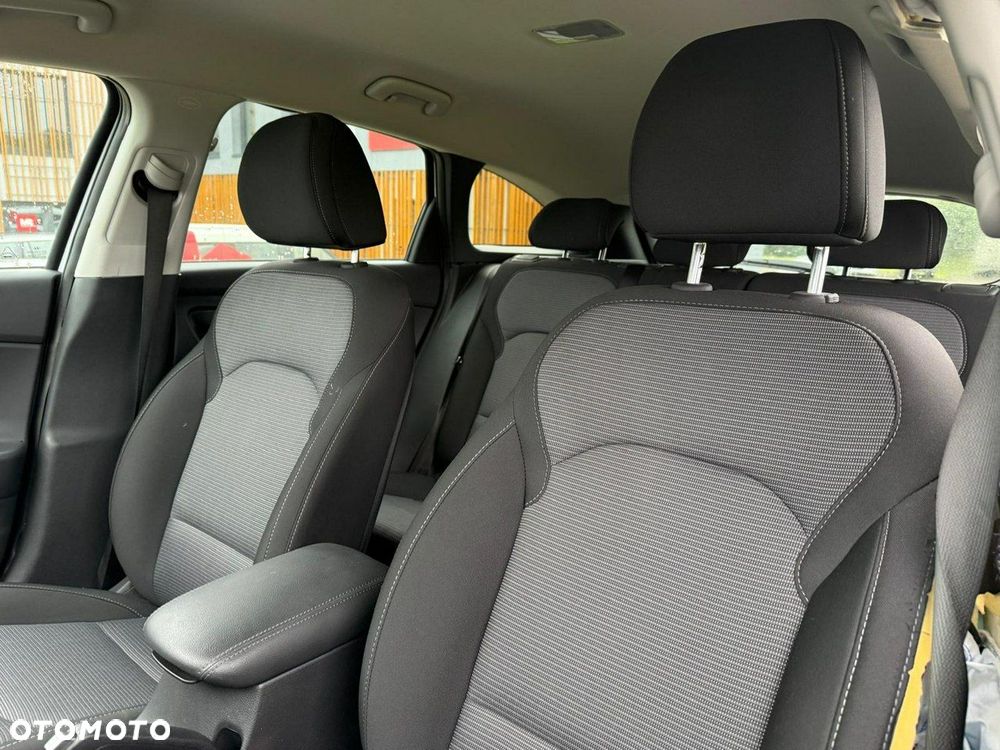 Hyundai i30 1.5 Pure - 23