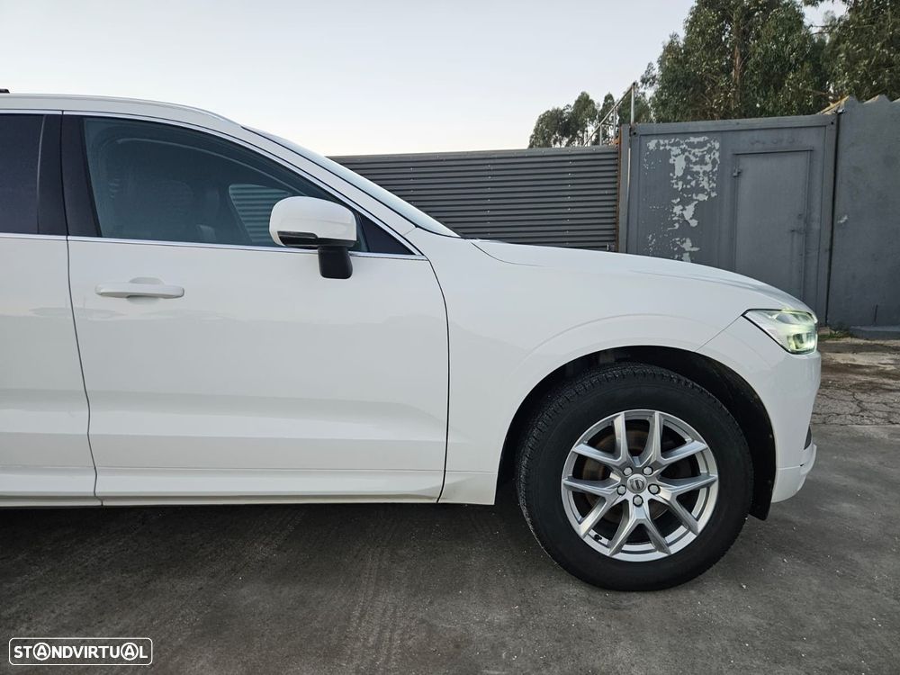 Volvo XC 60 2.0 D4 Momentum - 9