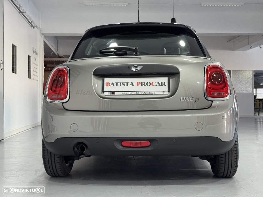 MINI 5 Portas One D - 18