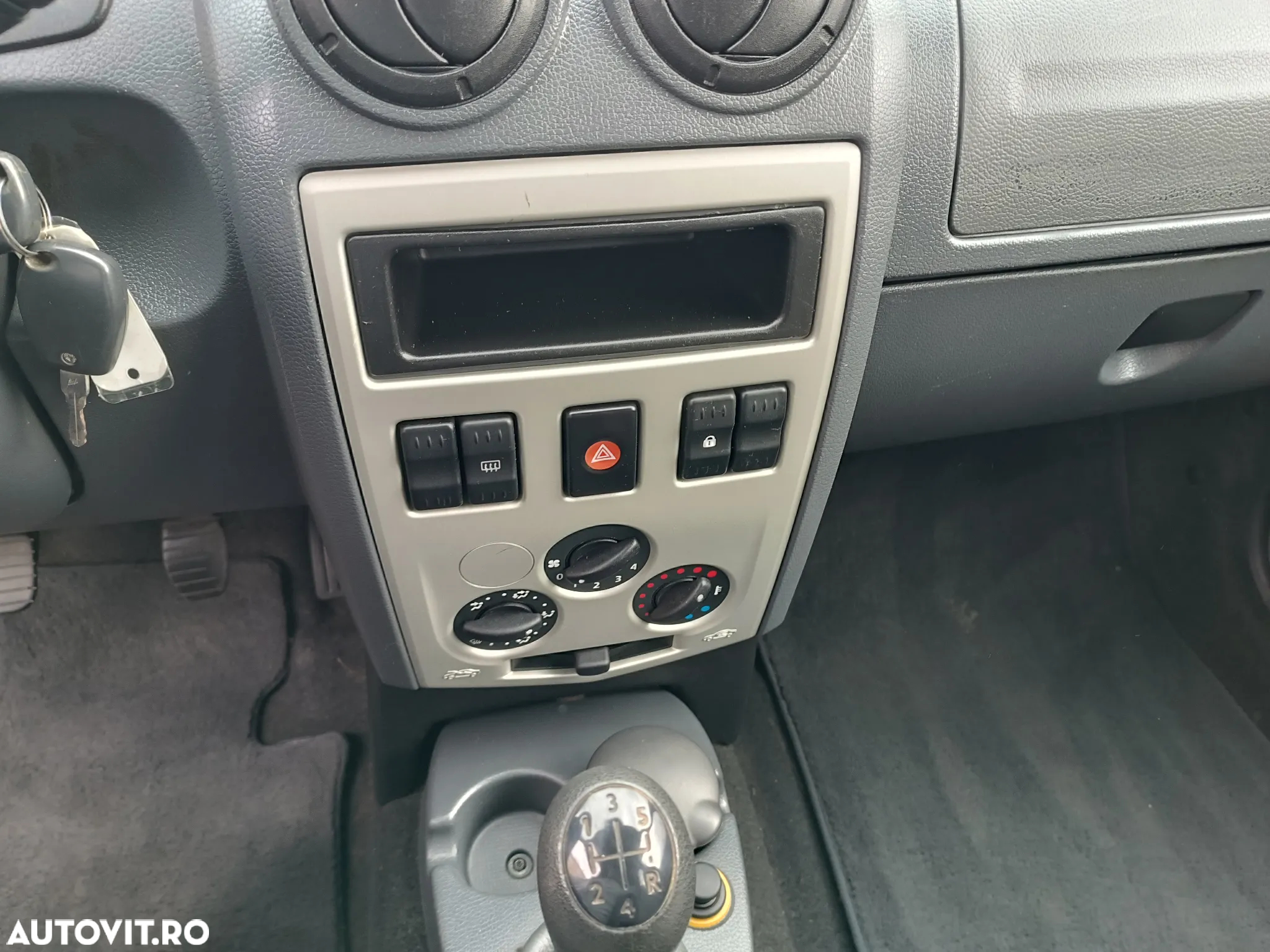 Dacia Logan MCV dCi 90 Live II - 5