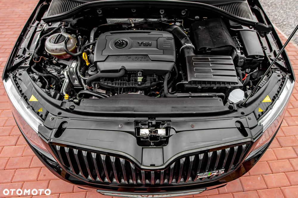 Skoda Octavia 2.0 TSI (Green tec) DSG RS - 17