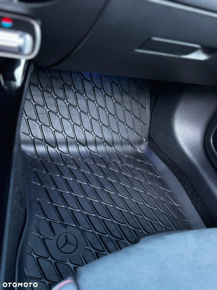 Mercedes-Benz CLA 200 AMG Line 7G-DCT - 31