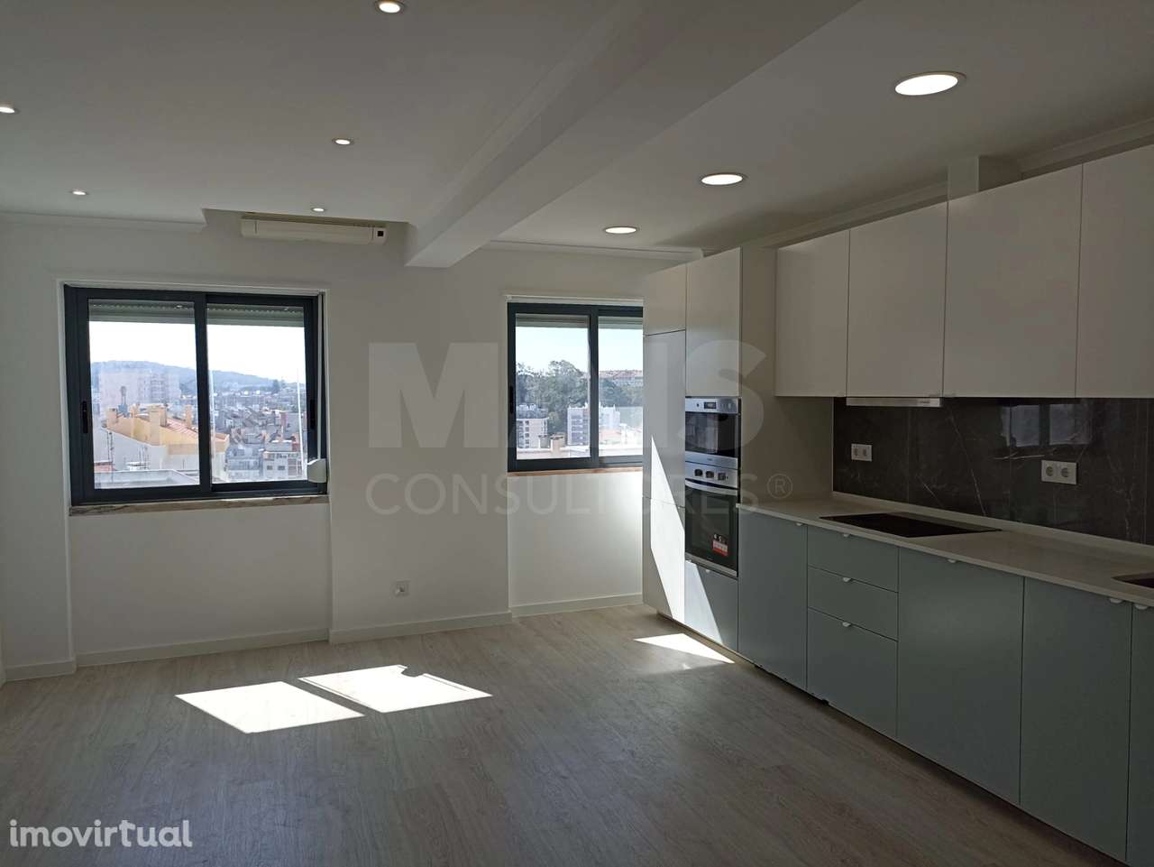 T2 Remodelado Damaia de Cima - Grande imagem: 2/6