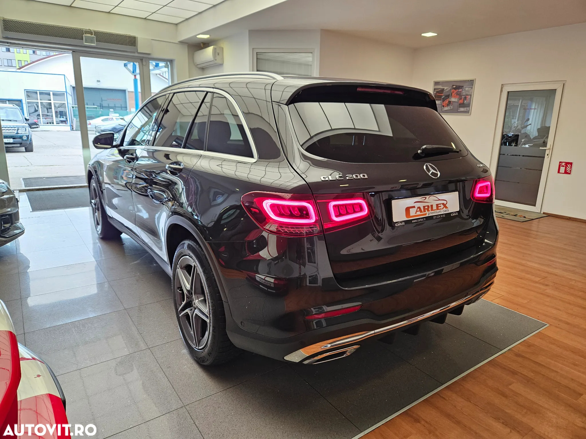 Mercedes-Benz GLC 200 4MATIC MHEV - 8