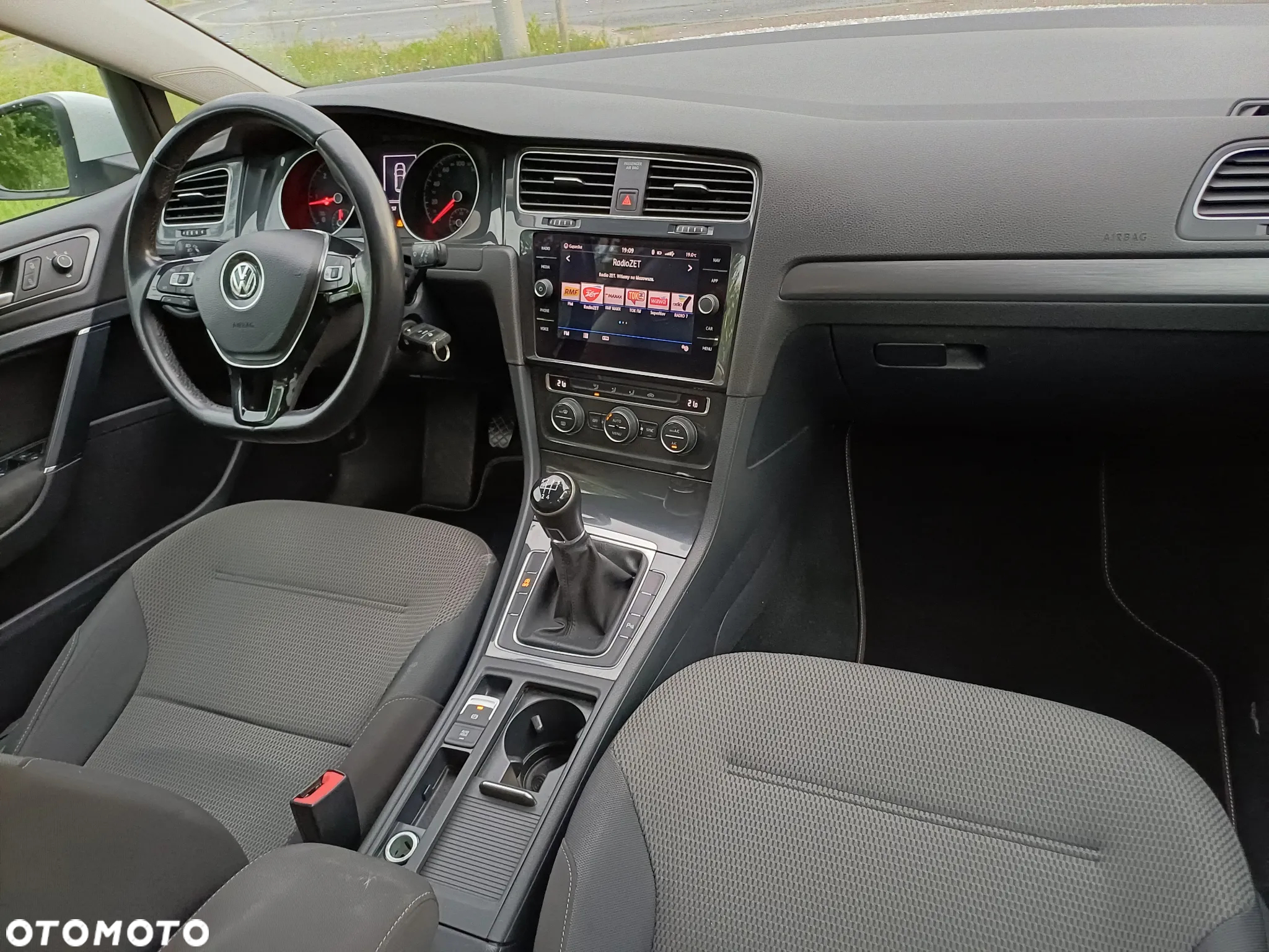 Volkswagen Golf VII 1.6 TDI BMT Comfortline - 9