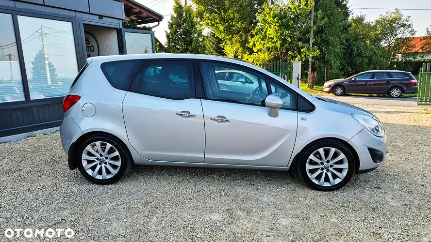 Opel Meriva 1.4 T Cosmo - 11