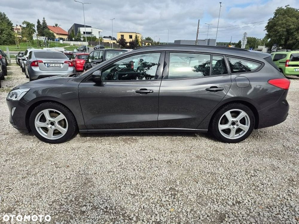 Ford Focus 1.0 EcoBoost Start-Stopp-System TREND - 16