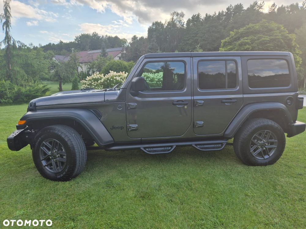 Jeep Wrangler - 14