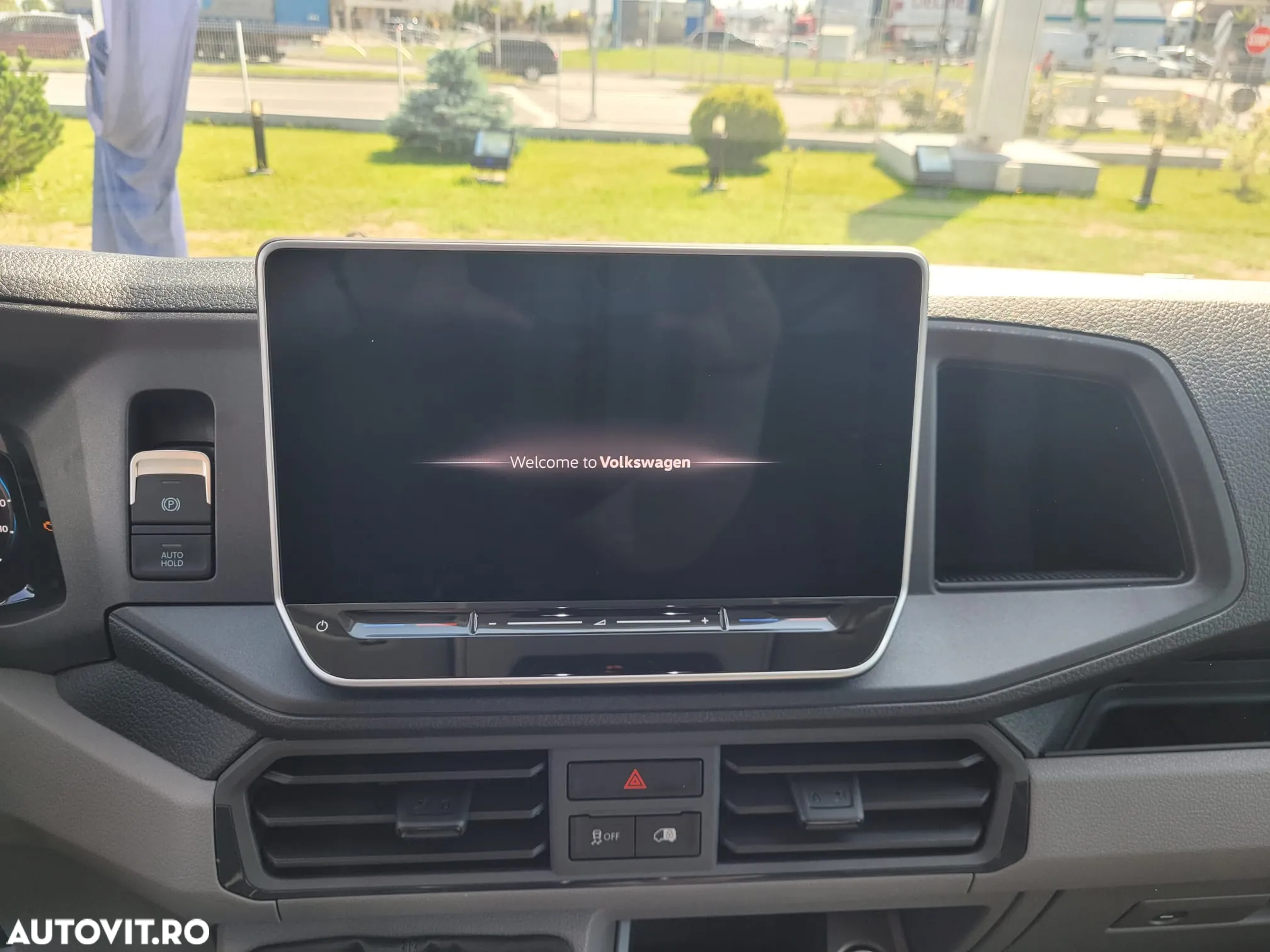 Volkswagen Crafter 35 Furgon L4H3 140CP M6 - 19