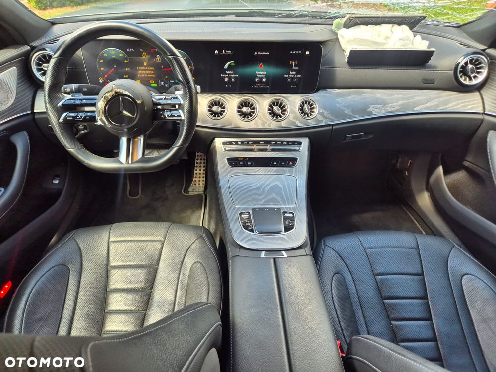 Mercedes-Benz CLS 300 d 4-Matic AMG - 17
