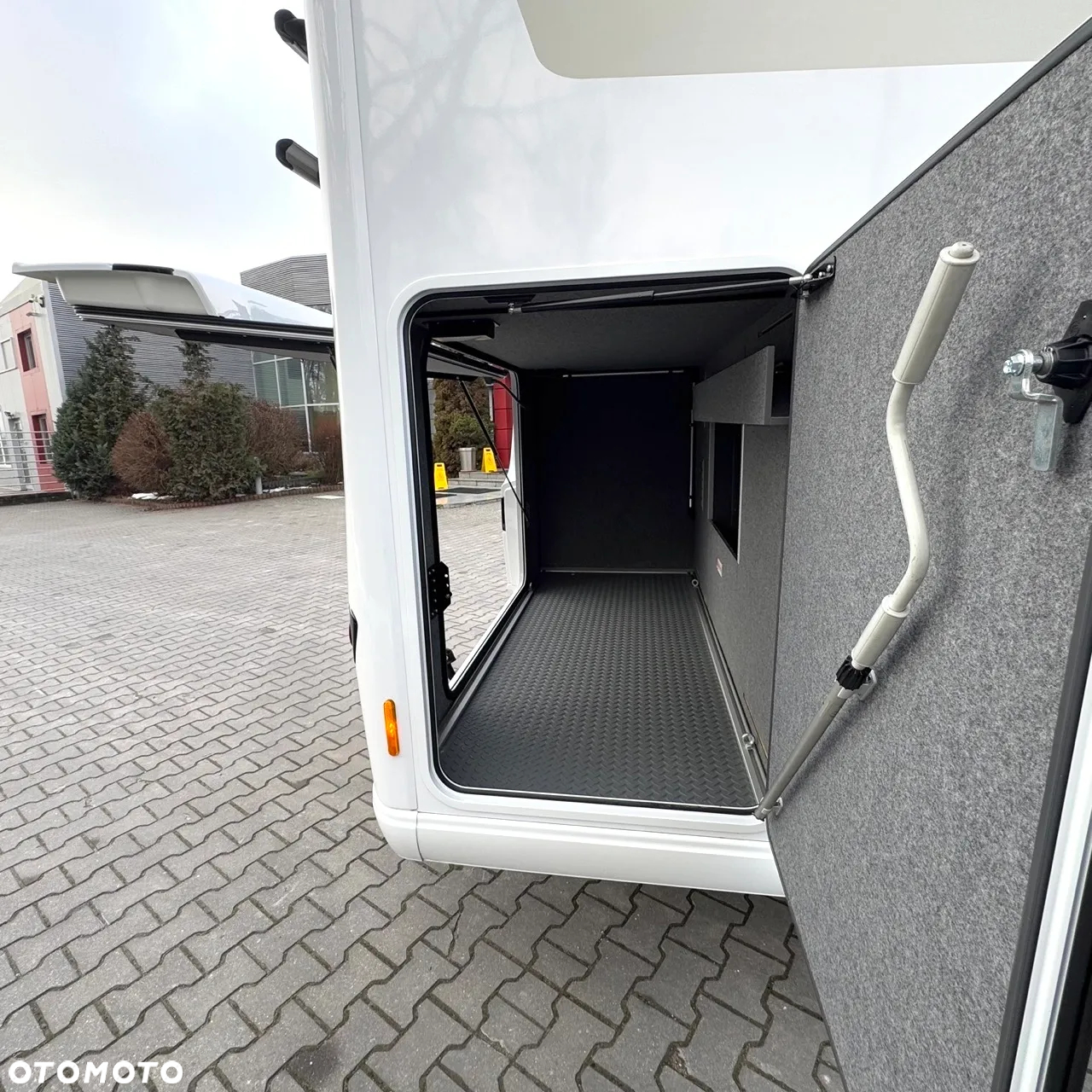 Frankia I8400 QD Platin - 8