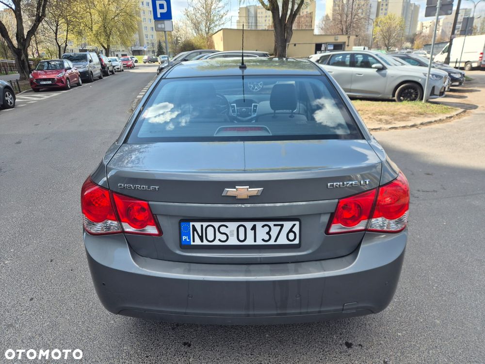 Chevrolet Cruze 1.8 LT+ - 6