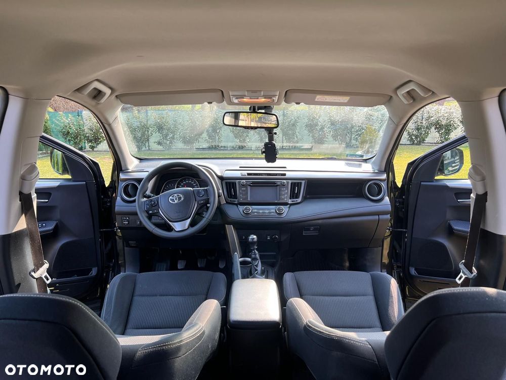 Toyota RAV4 2.0 D-4D Active - 10