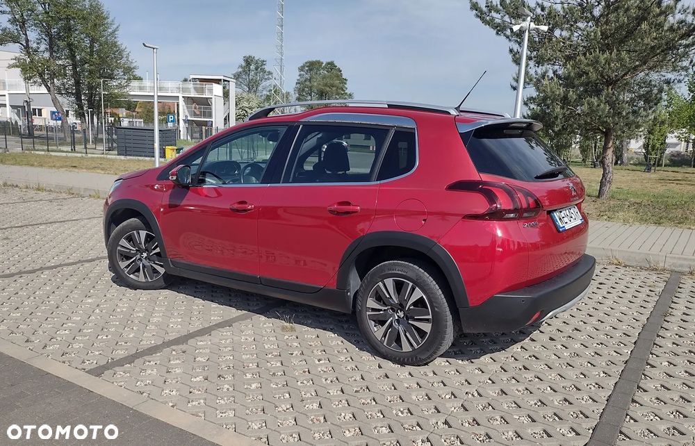 Peugeot 2008 1.2 PureTech Allure S&S EAT8 - 2