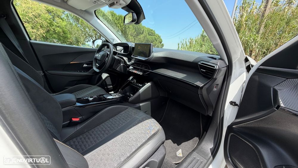 Peugeot e-2008 - 30