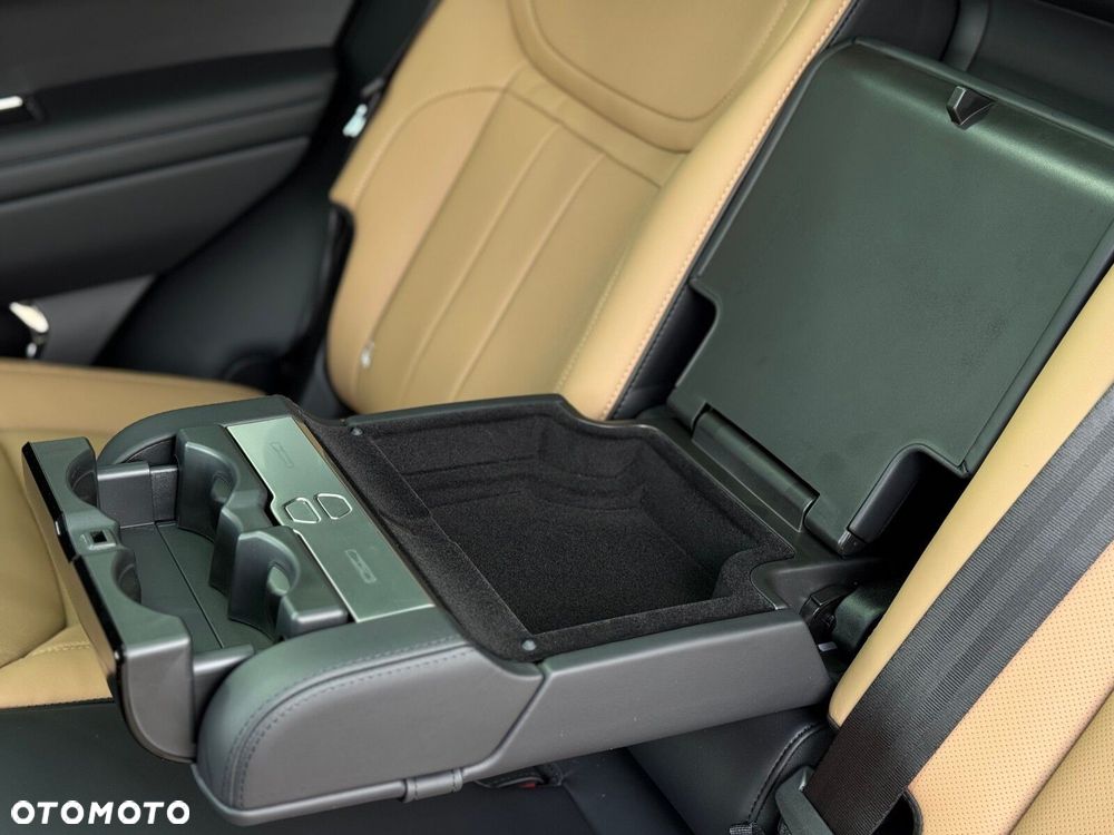 Land Rover Range Rover Sport - 35