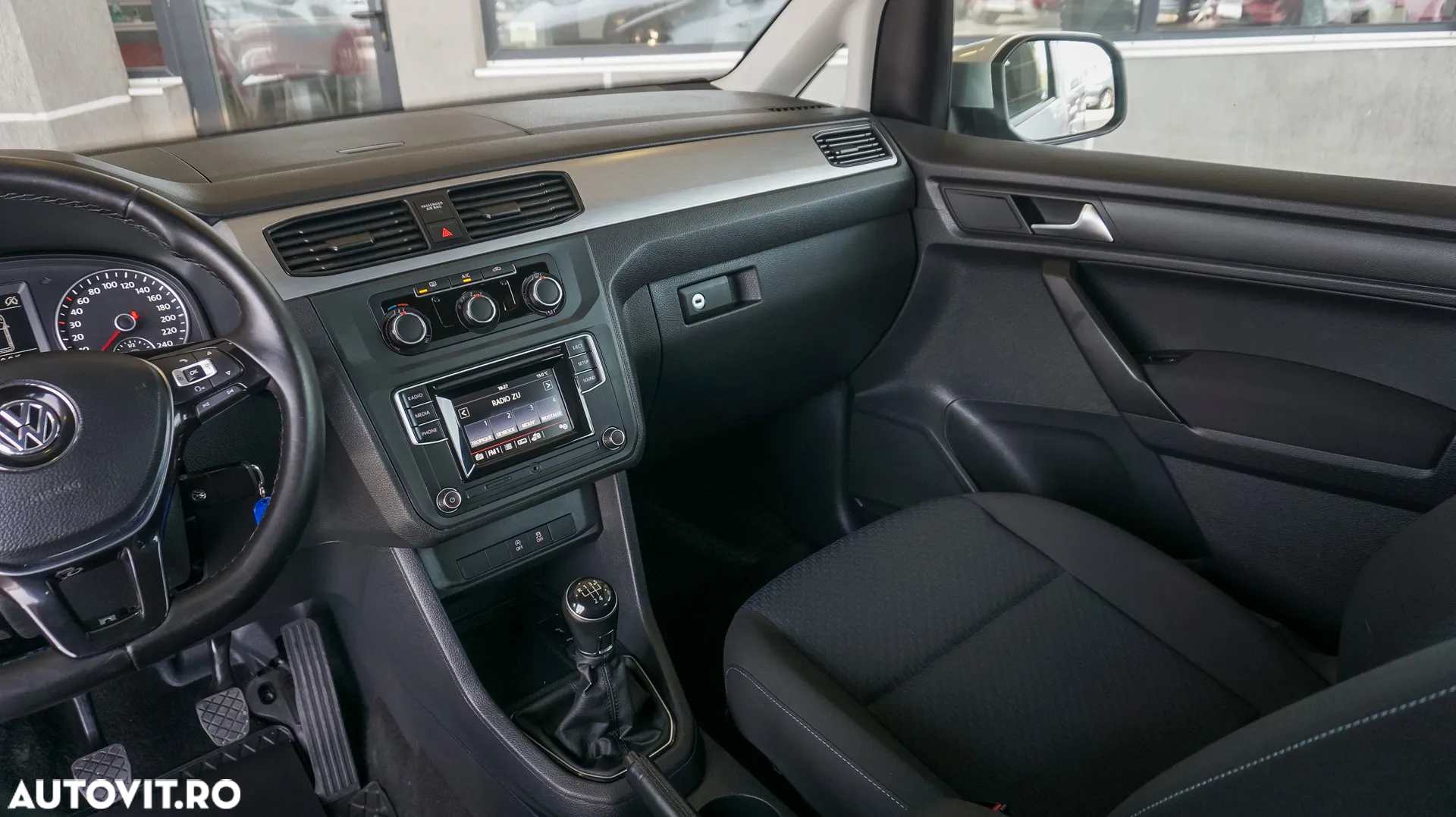 Volkswagen Caddy 2.0 TDI (7-Si.) Maxi Comfortline - 9