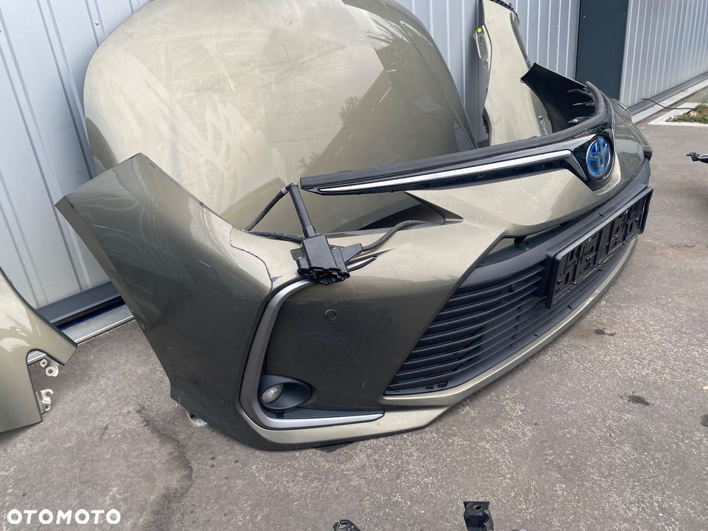 Toyota Corolla E21 E210 SEDAN  Hybrid HYBRYDA 2020r Kompletny przód MASKA BŁOTNIK LAMPA przednia REFLEKTOR LAMPY ZDERZAK pas przedni chłodnice KOMPLETNY CAŁY PRZÓD pokrywa silnika E 21  E 210 - 15